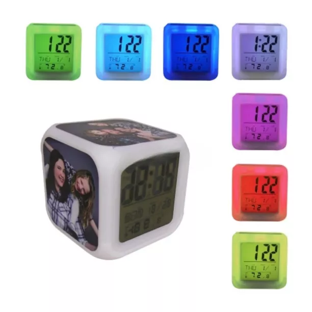 Réveil cube lumineux (ADC943)
